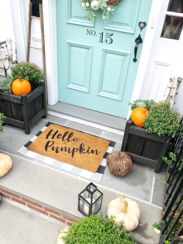 5 Tips for Decorating your Front Door for Fall - Jordecor